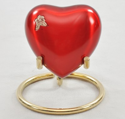 KEEPSAKE SMALL HEART URN
ITEM NO. 6903
MATERIAL:- HEART KEEP SAKE URN.
SIZE:-  HEART 8X8 CMS, STAND 9X10 CMS.
CAPACITY:- 
FINISH:- RED GLOSSY POLISH BRASS ENGRAVED FLOWER
PRICE:-
PACKING :- SINGLE BOX UNDER 48 PCS MASTER CARTON

Keywords: KEEP SAKE URN