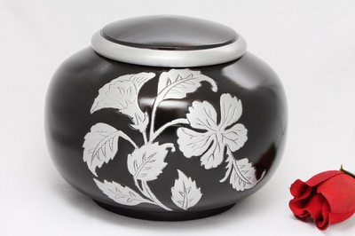 ALUMINIUM CREMATION URN
ITEM NO. 6952
MATERIAL:- ALUMINIUM
DESCRIPTION:- METAL CREMATION URN
SIZE:- 15 CM.
CAPACITY:- 3.50 ML
FINISH:-  METALLIC BROWN SILVER ENGRAVE FLOWER
PRICE:- 
PACKING:- SINGLE BOX STYRO FOAM UNDER 6 PCS MASTER CARTON.
Keywords: ASHES FOR POT