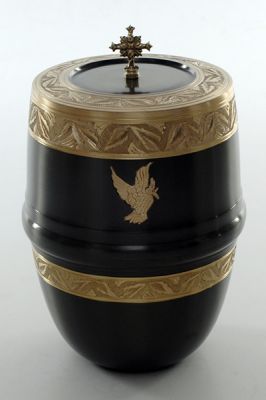METAL CREMATION ADULT URN
ITEM NO. 6320
DESCRIPTION:- METAL CREMATION URN
SIZE:- 25 CM.
CAPACITY:- 3.50 ML
FINISH:- BLACK NICKLE BRASS PEGIN.
PRICE:- 
PACKING:- SINGLE BOX STYRO FOAM UNDER 4 PCS MASTER CARTON.
Keywords: RELIGIOUS URN