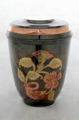 METAL CREMATION ADULT URN
ITEM NO. 6471
DESCRIPTION:- METAL CREMATION URN
SIZE:- 28 CM.
CAPACITY:- 3.50 ML
FINISH:- STEEL PLATING ENGRAVE FLOWER
PRICE:- 
PACKING:- SINGLE BOX STYRO FOAM UNDER 4 PCS MASTER CARTON.

Keywords: FUNERAL URN