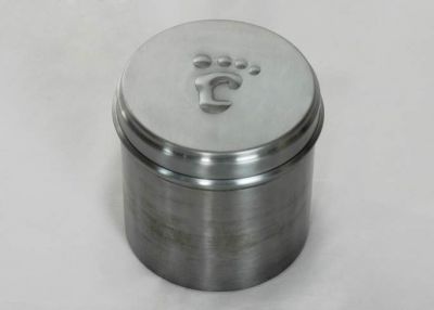 PET CREMATION PAW MARK URN
ITEM NO. 6531
MATERIAL:- IRON ROUND PET URN.
SIZE:- 10 CMS.
CAPACITY:-  ML
FINISH:-  MAT POLISH SINGLE PAW MARK ON TOP LID.
PRICE:-
PACKING :- SINGLE BOX UNDER 36 PCS MASTER CARTON
Keywords: PET URN