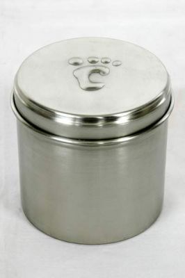 PET CREMATION PAW MARK URN
ITEM NO. 6540/C
MATERIAL:- IRON ROUND PET URN.
SIZE:-  8 CMS.
CAPACITY:-  ML
FINISH:-  SILVER GLOSSY SINGLE PAW MARK ON TOP LID.
PRICE:-
PACKING :- SINGLE BOX UNDER 36 PCS MASTER CARTON
Keywords: PET URN