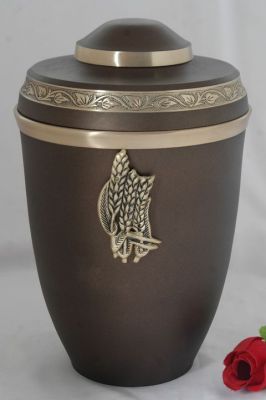 METAL CREMATION ADULT URN
ITEM NO. 6646
DESCRIPTION:- METAL CREMATION URN
SIZE:- 27 CM.
CAPACITY:- 3.50 ML
FINISH:-  MAT BROWN ENGRAVE BAND WHEAT STEM
PRICE:- 
PACKING:- SINGLE BOX STYRO FOAM UNDER 4 PCS MASTER CARTON.

Keywords: ASHES FOR POT
