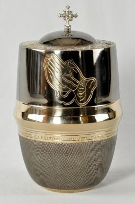 METAL CREMATION ADULT URN
ITEM NO. 6701
DESCRIPTION:- METAL CREMATION URN
SIZE:- 26 CM.
CAPACITY:- 3.50 ML
FINISH:- STEEL PLATING ENGRAVE PRAYING HAND 
PRICE:- 
PACKING:- SINGLE BOX STYRO FOAM UNDER 4 PCS MASTER CARTON.

Keywords: RELIGIOUS URN