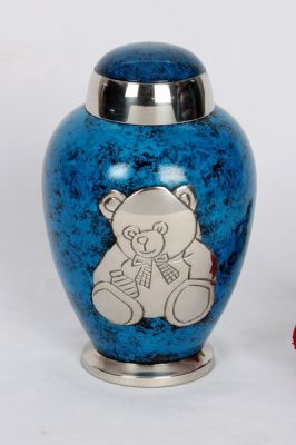 TEEDY BEAR PET URN
ITEM NO. 6805
MATERIAL:-  DOM TOP URN.
SIZE:- 14 CMS.
CAPACITY:- 2.00 ML
FINISH:- BLUE GREEN WITH BLACK SHADED ENGRAVED TEDDY BEAR.
PRICE:-
PACKING :- SINGLE BOX UNDER 12 PCS MASTER CARTON

Keywords: PET URN