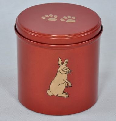 PET CREMATION PAW MARK URN
ITEM NO. 6821
MATERIAL:- IRON PET URN.
SIZE:- 16X14 CMS
CAPACITY:- 1.75 ML.
FINISH:- RED METALIC GOLDEN PAW MARK ENGRAVED RABBIT.
PRICE:-
PACKING :- SINGLE BOX UNDER 36 PCS MASTER CARTON

Keywords: PET URN
