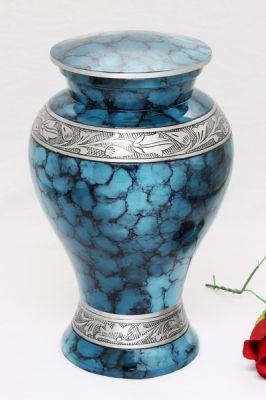 ALUMINIUM CREMATION URN
ITEM NO. 6932
MATERIAL:- ALUMINIUM
DESCRIPTION:- METAL CREMATION URN
SIZE:- 27 CM.
CAPACITY:- 3.50 ML
FINISH:-  BLUE FIRE FOX SILVER ENGRAVED BAND
PRICE:- 
PACKING:- SINGLE BOX STYRO FOAM UNDER 4 PCS MASTER CARTON.
Keywords: ADULT CREMATION URN