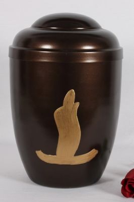 IRON CHEAP URN.
ITEM NO. 6984
DESCRIPTION:- IRON CHEAP URN.
SIZE:- 27 CMS.
CAPACITY:- 3.50 ML
FINISH:-  BROWN GLOSSY TOP TAPPER LID GOLDEN BOAT.
PACKING:- SINGLE BOX STYRO FOAM UNDER 4 PCS MASTER CARTON

Keywords: ASHES FOR POT