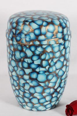IRON CHEAP URN.
ITEM NO. 6992
DESCRIPTION:- IRON CHEAP URN.
SIZE:- 27 CMS.
CAPACITY:- 3.50 ML
FINISH:-  SKY BLUE GOLDEN SHADED.
PACKING:- SINGLE BOX STYRO FOAM UNDER 4 PCS MASTER CARTON

Keywords: ASHES FOR POT