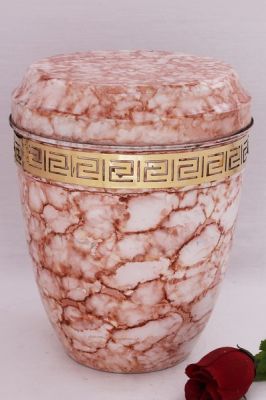 IRON CHEAP URN.
ITEM NO. 6997
DESCRIPTION:- IRON CHEAP URN.
SIZE:- 27 CMS.
CAPACITY:- 3.50 ML
FINISH:-  WHITE MARBLE WITH BRASS CITTING BAND.
PRICE:-
PACKING:- SINGLE BOX STYRO FOAM UNDER 4 PCS MASTER CARTON

Keywords: ADULT CREMATION URN