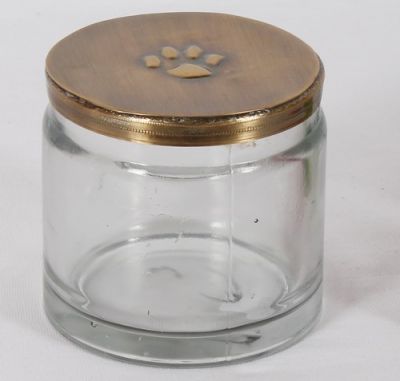 GLASS URN
ITEM NO. 7018
DESCRIPTION:- GLASS CYLINDER URN.
SIZE:- 9X9 CM.
CAPACITY:- 1.00 ML
FINISH:- TOP BRASS LID ENGRAVED PAW MARK BRASS ANTIQUE.
PRICE:- 
PACKING:- SINGLE BOX STYRO FOAM UNDER 24 PCS MASTER CARTON
Keywords: GLASS KEEP SAKE