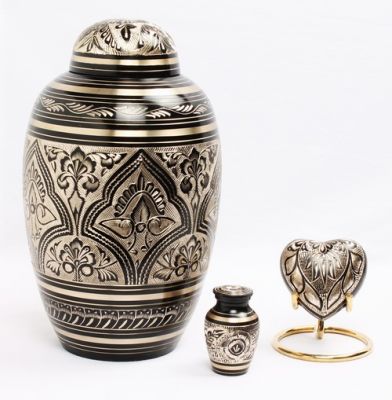 METAL CREMATION URN
ITEM NO. 7057
DESCRIPTION:- METAL CREMATION URN
SIZE:- 27 CM.
CAPACITY:- 3.50 ML
FINISH:-  DOME TOP BLACK ENGRAVED WORK.
PRICE:- 
PACKING:- SINGLE BOX STYRO FOAM UNDER 4 PCS MASTER CARTON.

Keywords: ADULT CREMATION URN