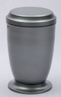 IRON URN
ITEM NO. 7206
DESCRIPTION:- IRON CREMATIAN CHEAP URN
SIZE:-  27 CMS.
CAPACITY:-2.50 ML
FINISH:-   GRAY MAT FINISH
PRICE:-
PACKING:- SINGLE BOX STYRO FOAM UNDER 4 PCS MASTER CARTON
Keywords: FUNERAL URN