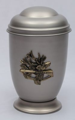 IRON URN
ITEM NO. 7207
DESCRIPTION:- IRON CREMATIAN CHEAP URN
SIZE:-  30 CMS.
CAPACITY:-2.50 ML
FINISH:-   SILVER SPRAY FINISH BRASS ANTIQUE HUNTING APPLIQUE
PRICE:-
PACKING:- SINGLE BOX STYRO FOAM UNDER 4 PCS MASTER CARTON
Keywords: FUNERAL URN