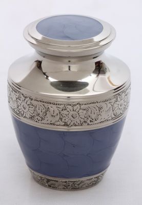 BRASS URN
ITEM NO. 7211
DESCRIPTION:- BRASS URN
SIZE:-  14 CMS.
CAPACITY:-2.50 ML
FINISH:-  NICKLE FIRE FOX BLUE ENGRAVED TWO BANDS.
PRICE:-
PACKING:- SINGLE BOX STYRO FOAM UNDER 4 PCS MASTER CARTON
Keywords: FUNERAL URN