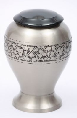 PET URN
ITEM NO. 7217
MATERIAL:- BRASS CLASSIC PET URN.
SIZE:-  16 CMS.
CAPACITY:- 1.50 ML
FINISH:- PEWTER TOP LID BLACK ENGRAVED BAND. 
PACKING :- SINGLE BOX UNDER 12 PCS MASTER CARTON
Keywords: ASHES FOR POT