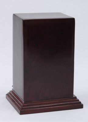 ALUMINIUM URN
ITEM NO. 7232
DESCRIPTION:- ALUMINIUM RECTANGLE URN
SIZE:-  23X13X15 CMS.
CAPACITY:-2.50 ML
FINISH:-  TEAK WOODEN FINISH WITH TAPPER WOODEN BASE
PRICE:-
PACKING:- SINGLE BOX STYRO FOAM UNDER 4 PCS MASTER CARTON

Keywords: FUNERAL URN