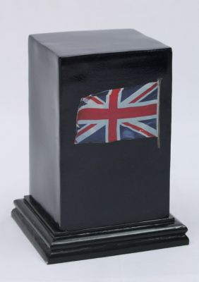ALUMINIUM URN
ITEM NO. 7238
DESCRIPTION:- ALUMINIUM RECTANGLE URN
SIZE:-     23X13X15 CMS.
CAPACITY:-2.50 ML
FINISH:-  BLACK WITH UNION JACK WOODEN TAPPER BASE.
PRICE:-
PACKING:- SINGLE BOX STYRO FOAM UNDER 4 PCS MASTER CARTON

Keywords: FUNERAL URN