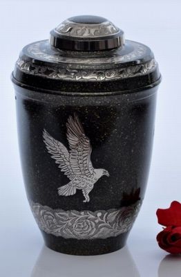 METAL CREMATION ADULT URN
ITEM NO. AC08
DESCRIPTION:- METAL CREMATION URN
SIZE:-  27 CM.
CAPACITY:- 3.50 ML
FINISH:-  
PRICE:- 
PACKING:- SINGLE BOX STYRO FOAM UNDER 4 PCS MASTER CARTON

Keywords: FUNERAL URN